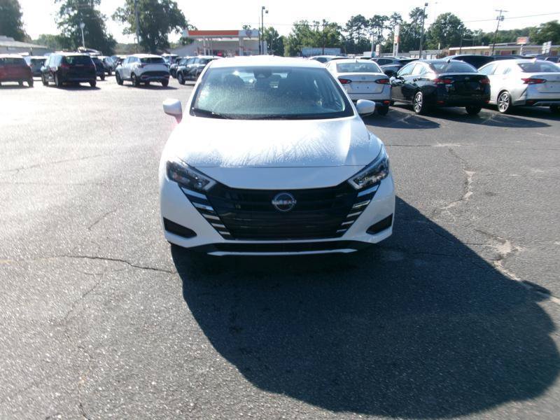 Used 2025 Nissan Versa SV FWD image 13