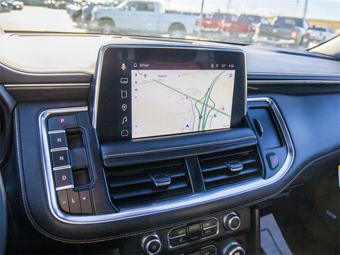 Used 2023 GMC Yukon XL AT4 w/ AT4 Premium Plus Package image 38