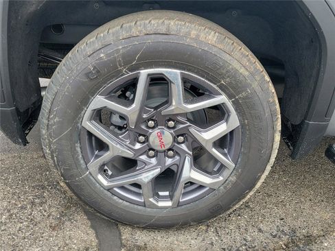 New 2026 GMC Sierra 1500 SLT image 6