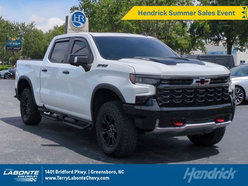 Used 2025 Chevrolet Silverado 1500 ZR2 w/ Technology Package AWD/4WD image 1