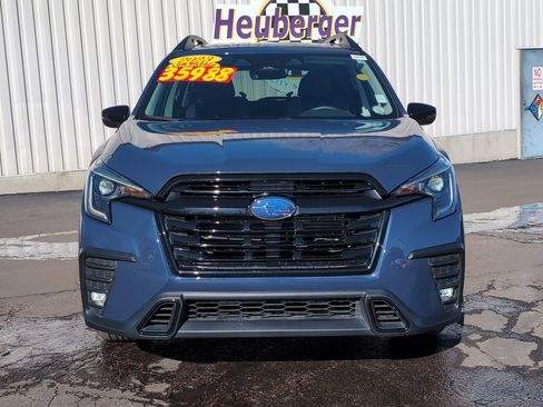 Used 2023 Subaru Ascent Onyx Edition image 2