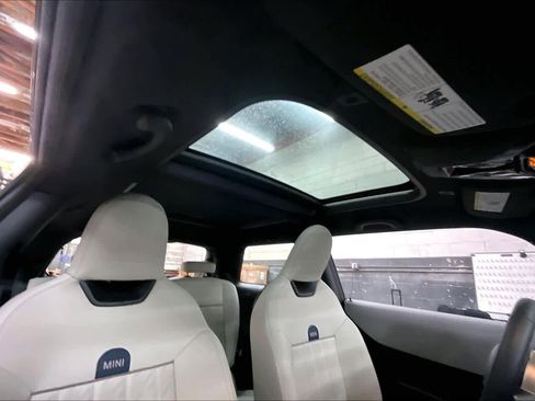 Certified 2025 MINI Cooper S image 24