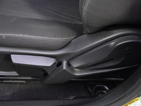Used 2016 Ford Focus SE FWD image 14