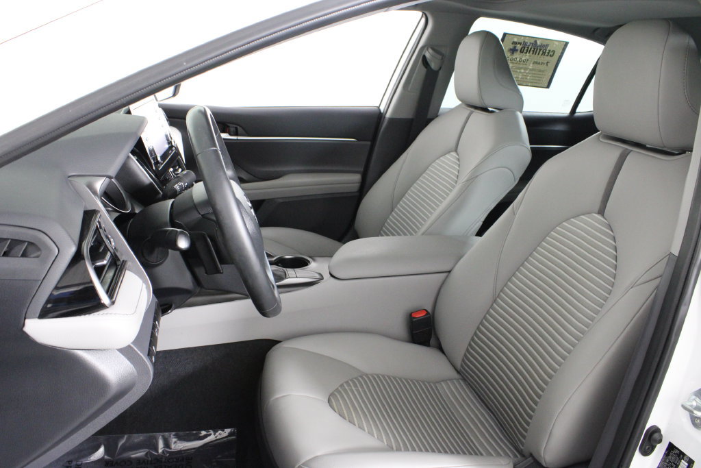 Used 2024 Toyota Camry SE w/ Convenience Package FWD image 19