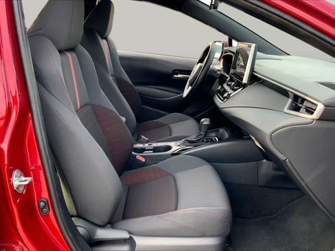 Certified 2026 Toyota Corolla SE w/ SE Premium Package FWD image 9