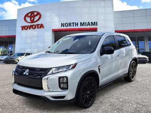 Used 2022 Mitsubishi Outlander Sport LE image 2