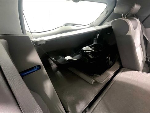 Used 2022 Chevrolet Bolt EUV Premier w/ Sun & Sound Package image 17