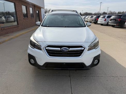 Used 2018 Subaru Outback 2.5i Premium image 8