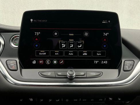 Used 2025 Chevrolet Blazer LT image 29