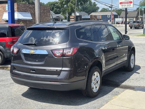 Used 2015 Chevrolet Traverse LS FWD image 5