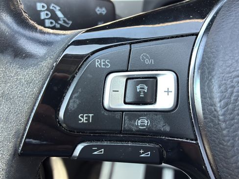 Used 2019 Volkswagen Atlas SE FWD image 36