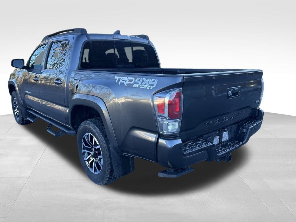 Used 2023 Toyota Tacoma TRD Sport w/ Technology Package AWD/4WD image 3