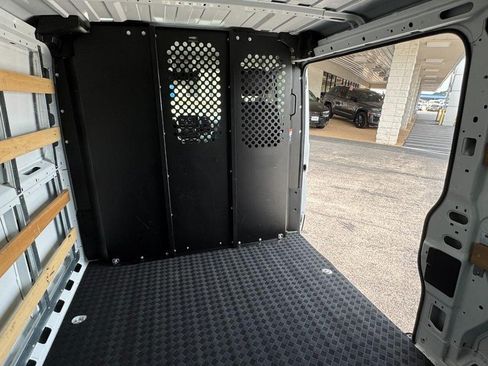 Used 2025 RAM ProMaster 2500 w/ U-Haul Equipment Group FWD image 13