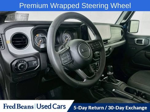 Certified 2025 Jeep Wrangler Sport AWD/4WD image 13