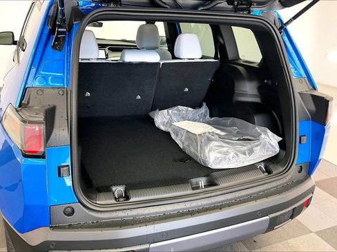 New 2026 Jeep Cherokee Laredo AWD/4WD image 11