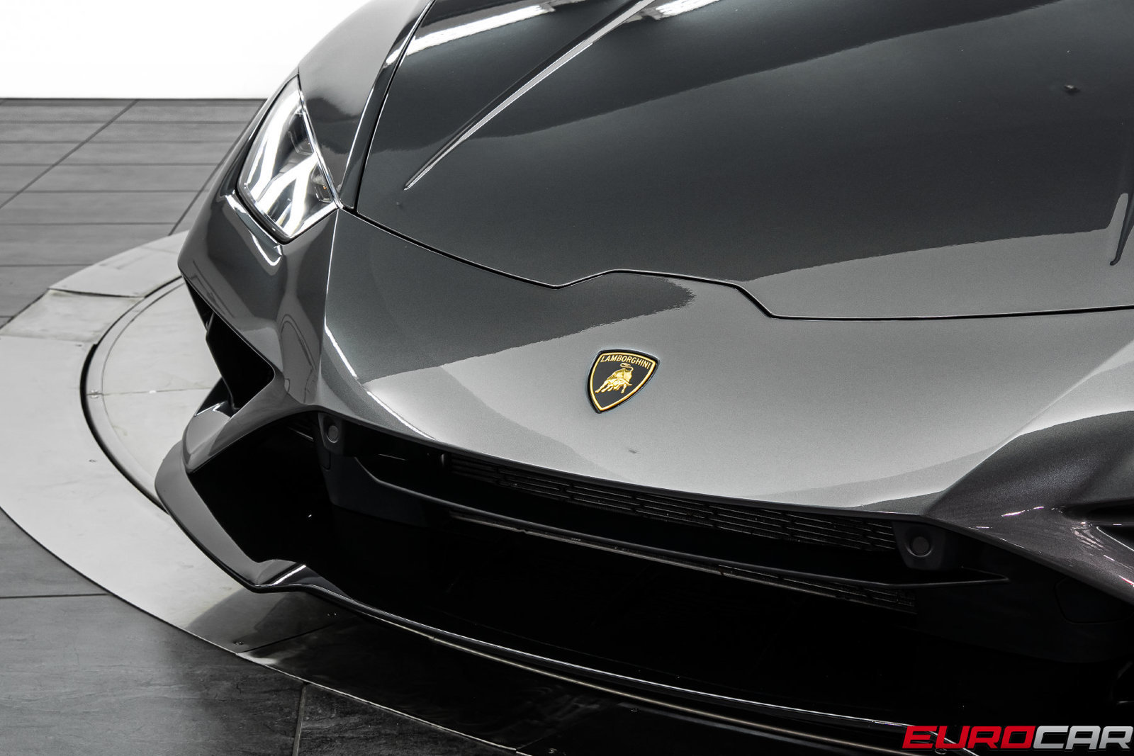 Used 2021 Lamborghini Huracan EVO RWD image 13