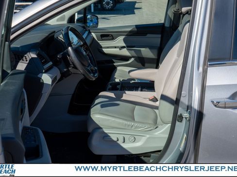 Used 2018 Honda Odyssey EX-L image 18