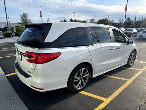 Used 2023 Honda Odyssey Touring image 12