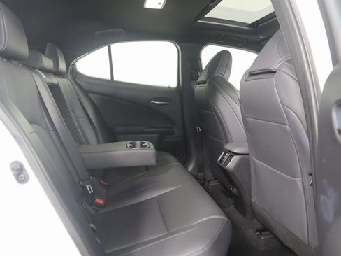 Used 2020 Lexus UX 250h F Sport image 14