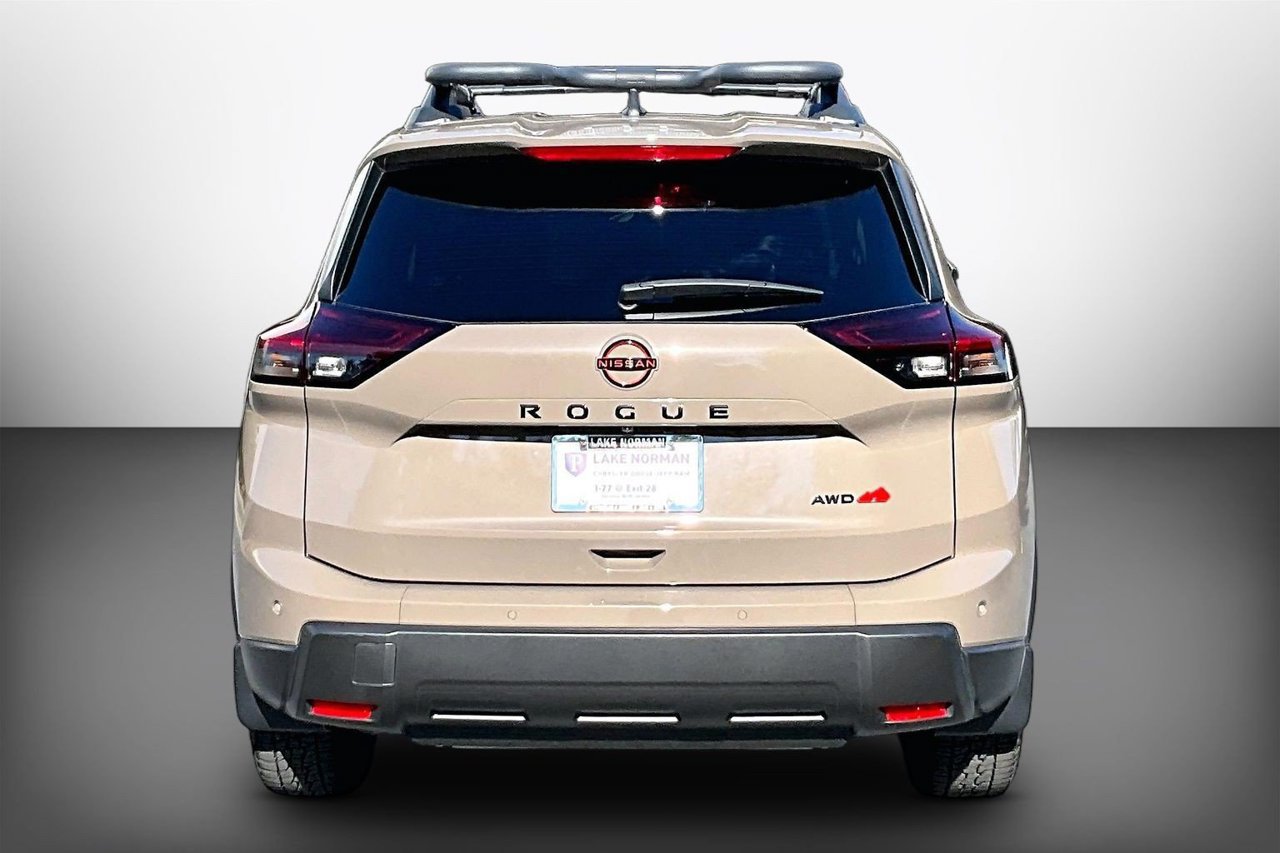 Used 2026 Nissan Rogue SV AWD/4WD image 7