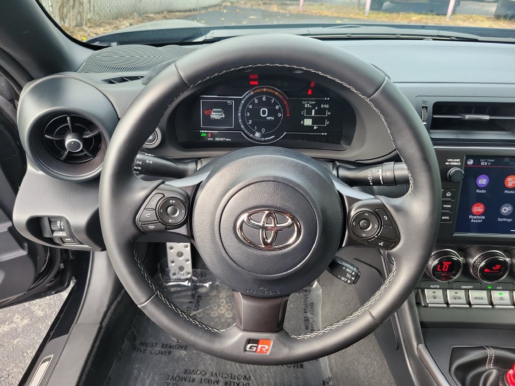 Used 2023 Toyota GR86 Premium w/ ALL Weather Mat Package (TMS) RWD image 19