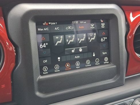 Certified 2020 Jeep Gladiator Sport image 18