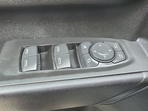 Used 2020 Chevrolet Silverado 2500 Custom w/ Custom Value Package AWD/4WD image 17