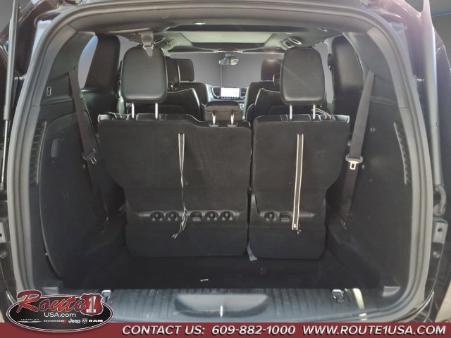 Used 2025 Chrysler Pacifica Limited FWD image 24