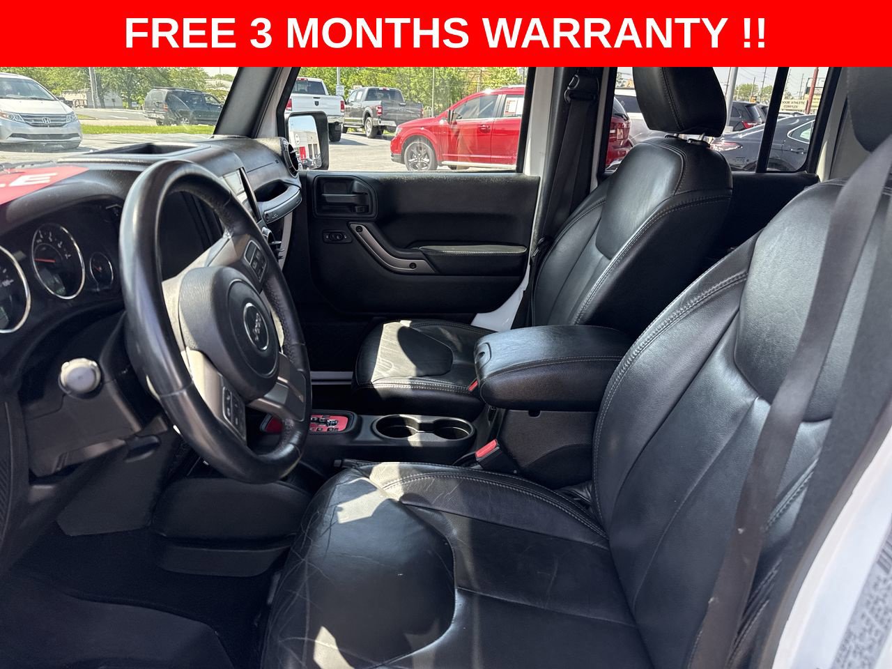 Used 2018 Jeep Wrangler Unlimited Sahara AWD/4WD image 14