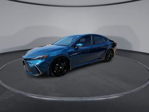Used 2026 Toyota Camry SE w/ Multimedia Upgrade Package FWD image 4
