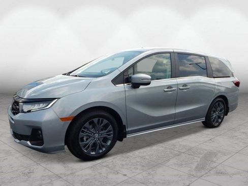 New 2026 Honda Odyssey Touring image 1