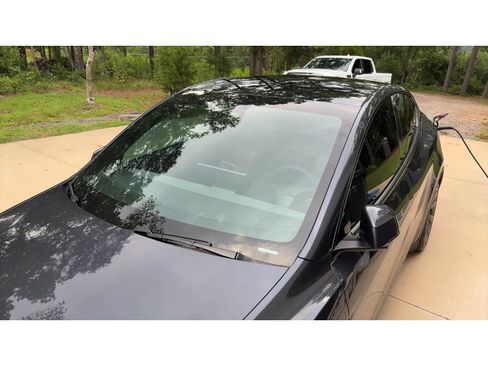 Used 2026 Tesla Model Y 2WD image 10