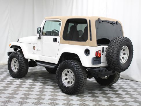 Used 1998 Jeep Wrangler Sahara image 22