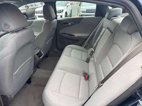 Used 2021 Chevrolet Malibu LT image 25