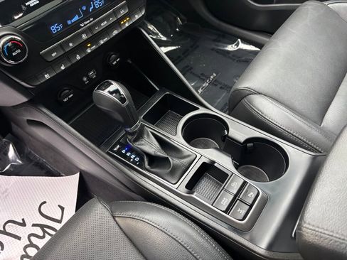 Used 2018 Hyundai Tucson Limited w/ Ultimate Package 02 image 16