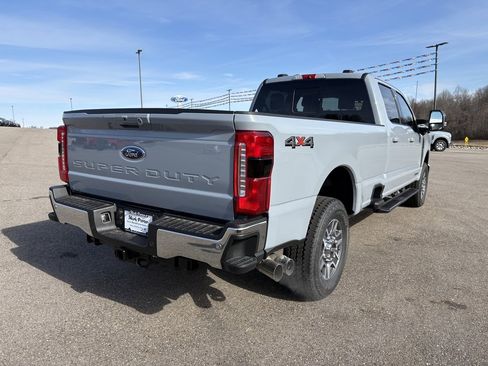 New 2026 Ford F250 Lariat w/ Lariat Premium Package image 5