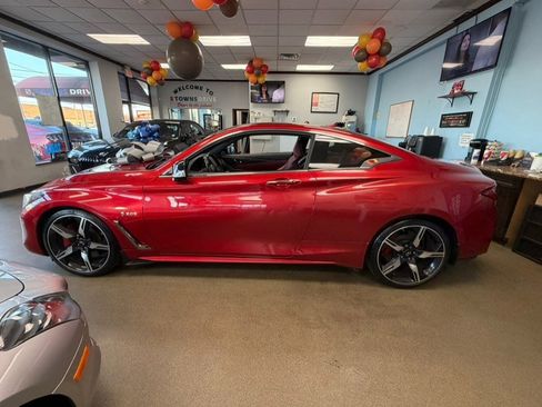 Used 2020 INFINITI Q60 Red Sport 400 w/ Proactive Package image 10