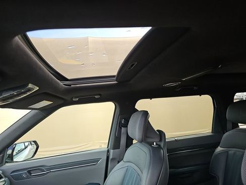 Used 2024 Kia EV9 GT-Line image 23