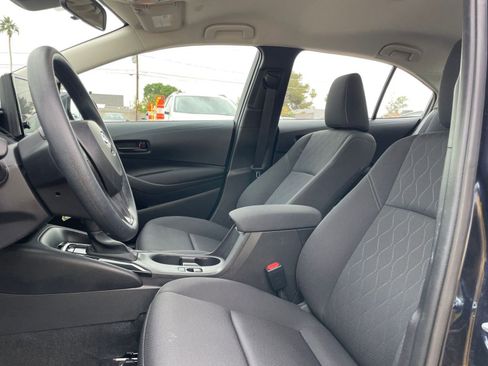 Used 2025 Toyota Corolla LE image 25