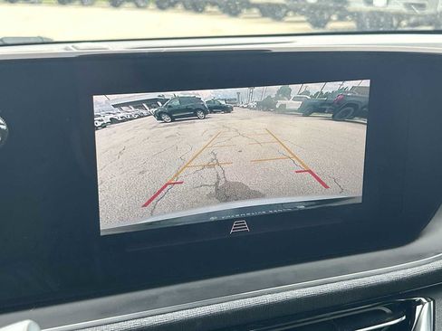 Used 2024 Buick Envista Sport Touring w/ Convenience II Package FWD image 14