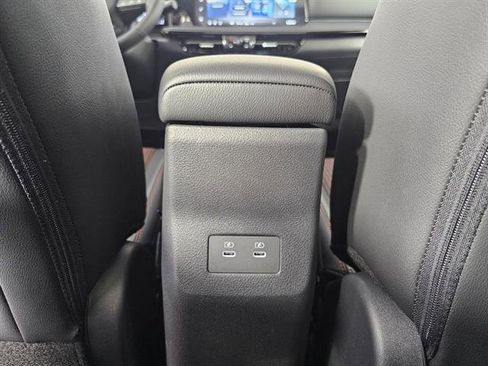 New 2026 Nissan Kicks SR w/ SR Premium Package image 36