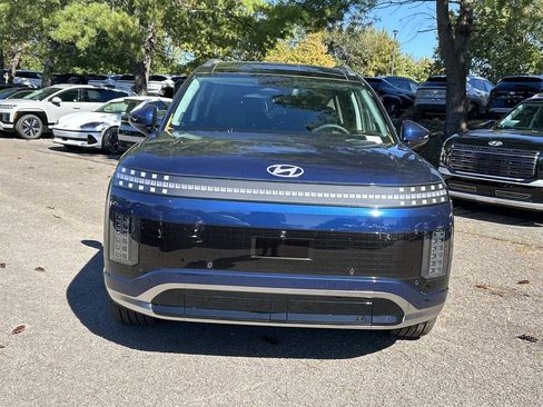 New 2026 Hyundai Ioniq 9 Calligraphy image 2