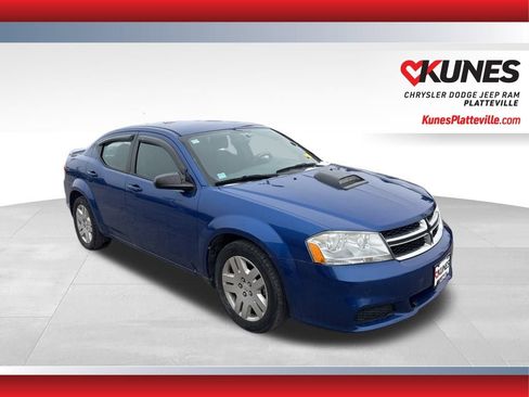 Used 2013 Dodge Avenger SE image 1