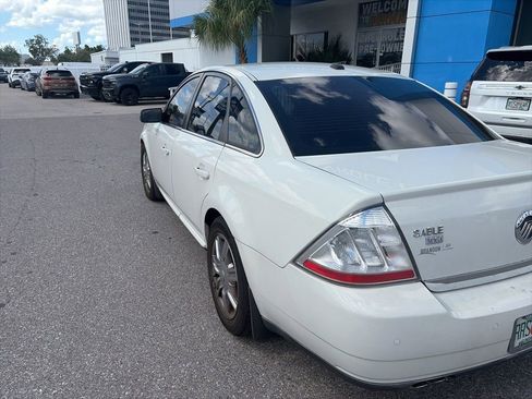 Used 2009 Mercury Sable Premier image 6