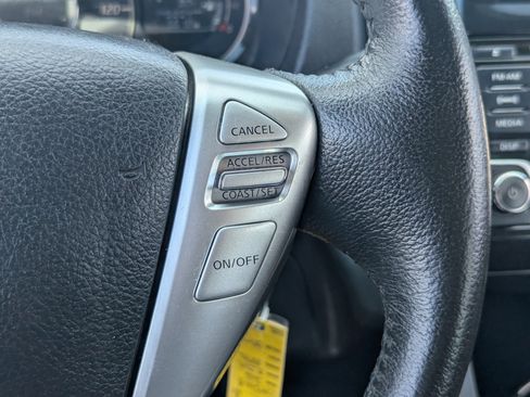 Used 2016 Nissan Versa Note SV image 26