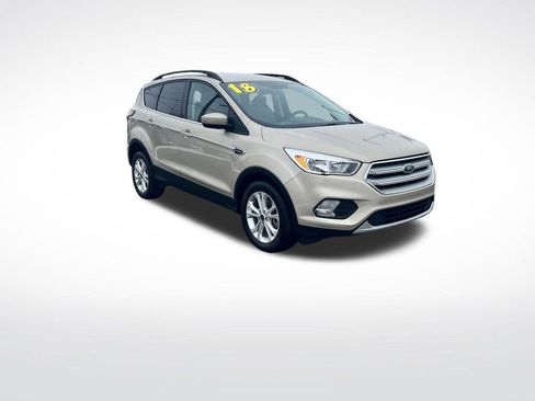 Used 2018 Ford Escape SE image 10