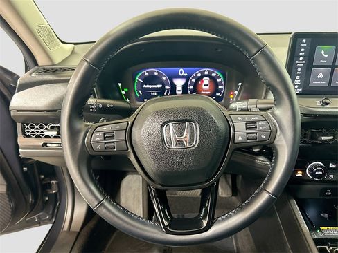 Used 2025 Honda Accord EX-L image 8
