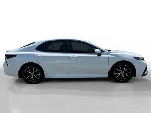 Used 2024 Toyota Camry SE w/ Audio Upgrade Package FWD image 6