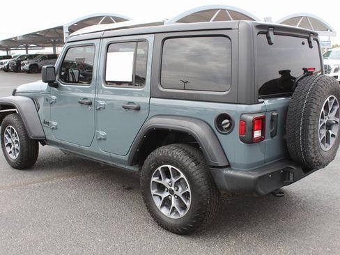 Used 2024 Jeep Wrangler Sport S image 7
