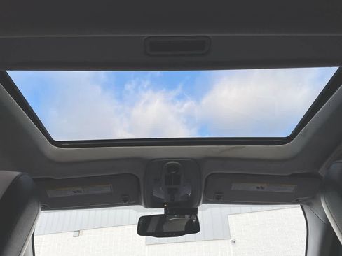 Used 2010 GMC Terrain SLT image 20